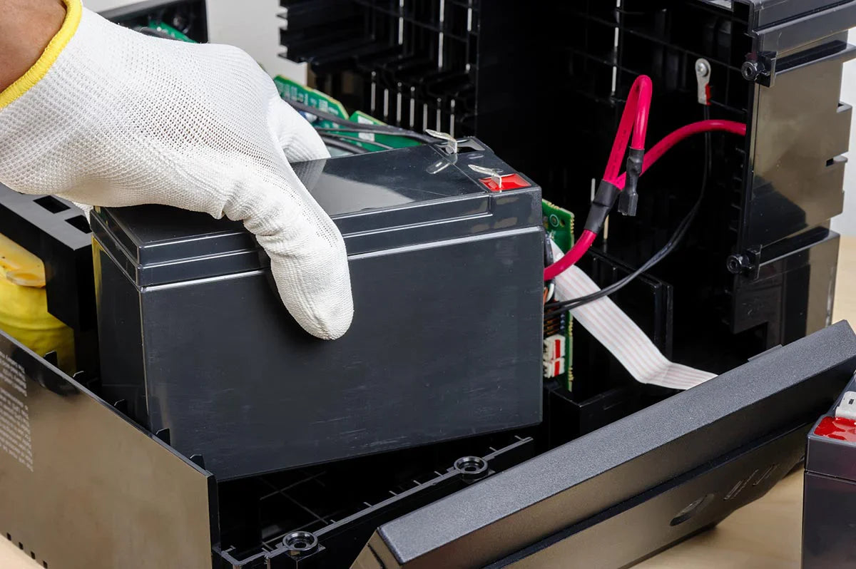 UPS Replacement Battery Guide: How to Choose, Replace, and Buy